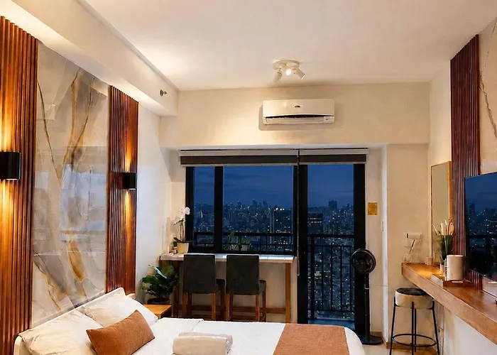 Apartment Breathtaking Skyline View At Air Residences Makati Manila